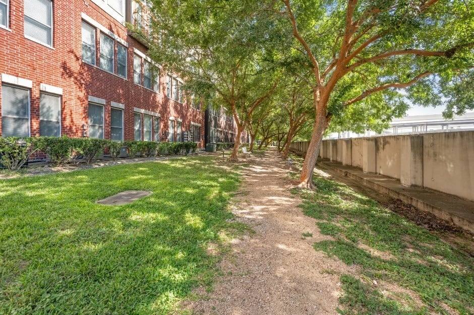 Apartment for rent at 3363 McCue Rd, Houston, TX 77056