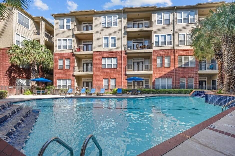 Apartment for rent at 3363 McCue Rd, Houston, TX 77056