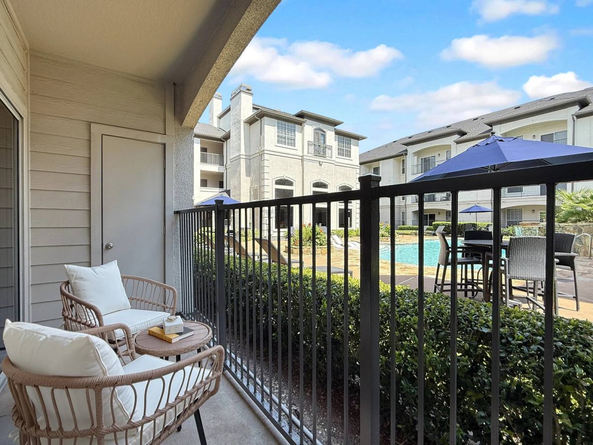 Apartment for rent at 2303 Louisiana St, Houston, TX 77006