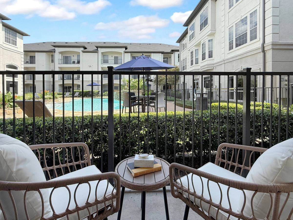 Apartment for rent at 2303 Louisiana St, Houston, TX 77006