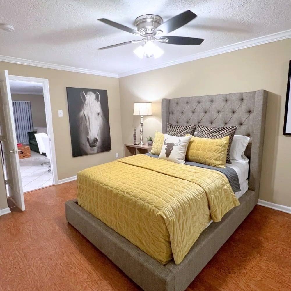 Apartment for rent at 5151 Richmond Ave, Houston, TX 77056