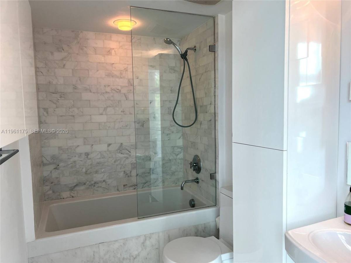 Apartment for rent at 401 Jefferson Ave, Miami Beach, FL 33139