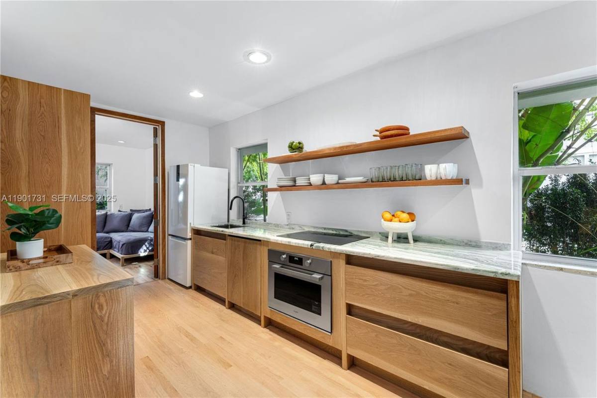 Apartment for rent at 226 Jefferson Ave, Miami Beach, FL 33139