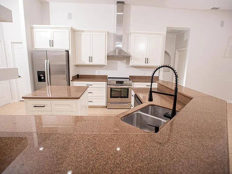 House for rent at 1616 Sebastian St #1, Mission, TX 78572
