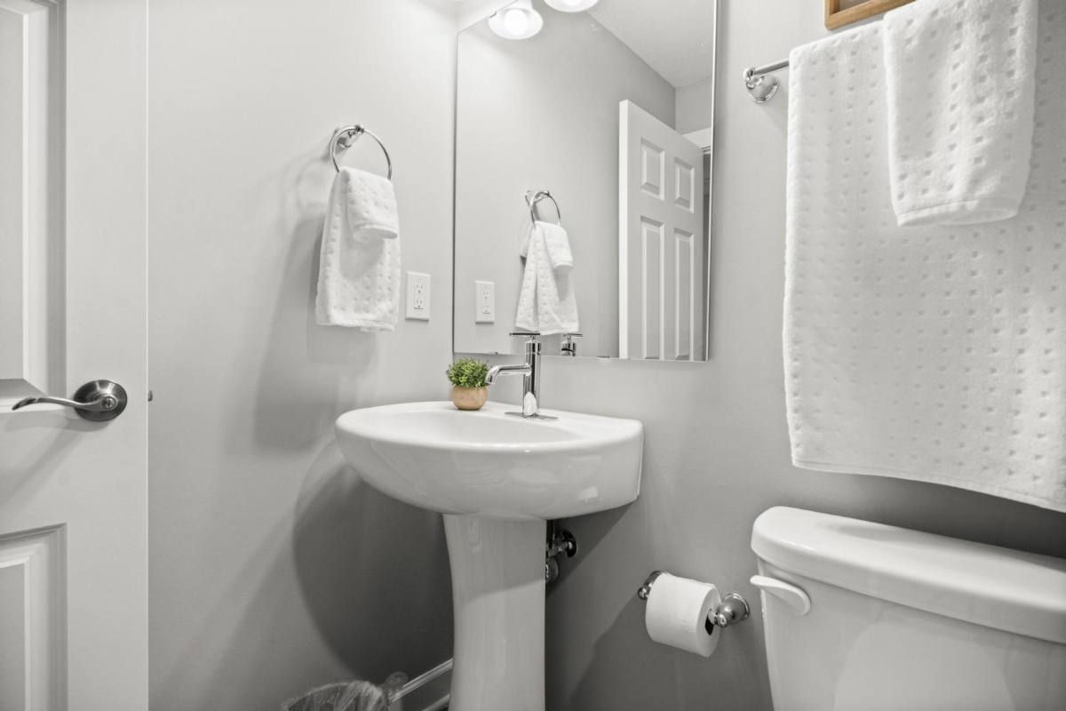 Apartment for rent at 2273 E 100th St #4, Cleveland, OH 44106