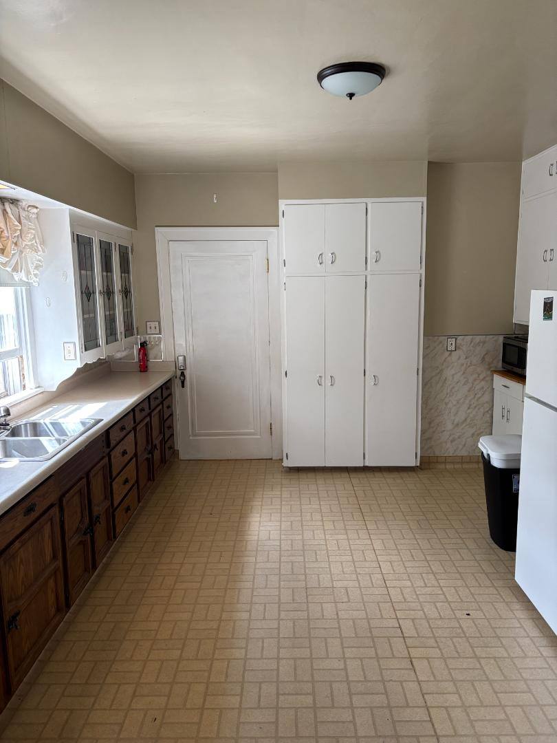 Apartment for rent at 401 Onyx St #1, Kemmerer, WY 83101