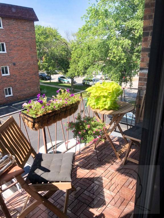 Apartment for rent at 7117 W 93rd St #304, Oak Lawn, IL 60453