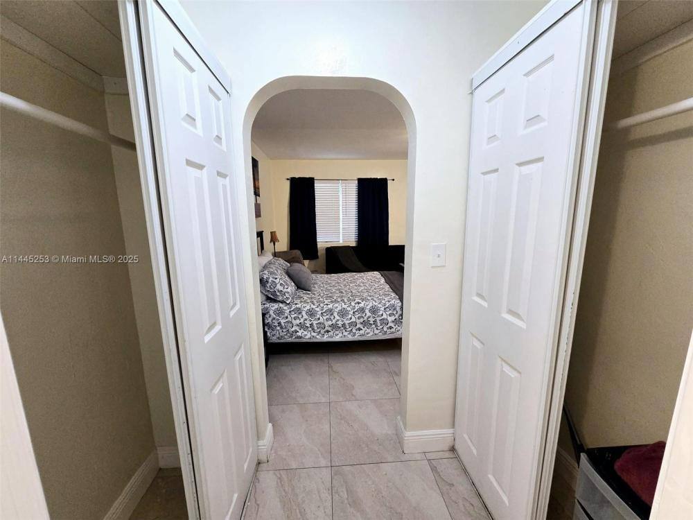 Apartment for rent at 2305 Monroe St, Hollywood, FL 33020