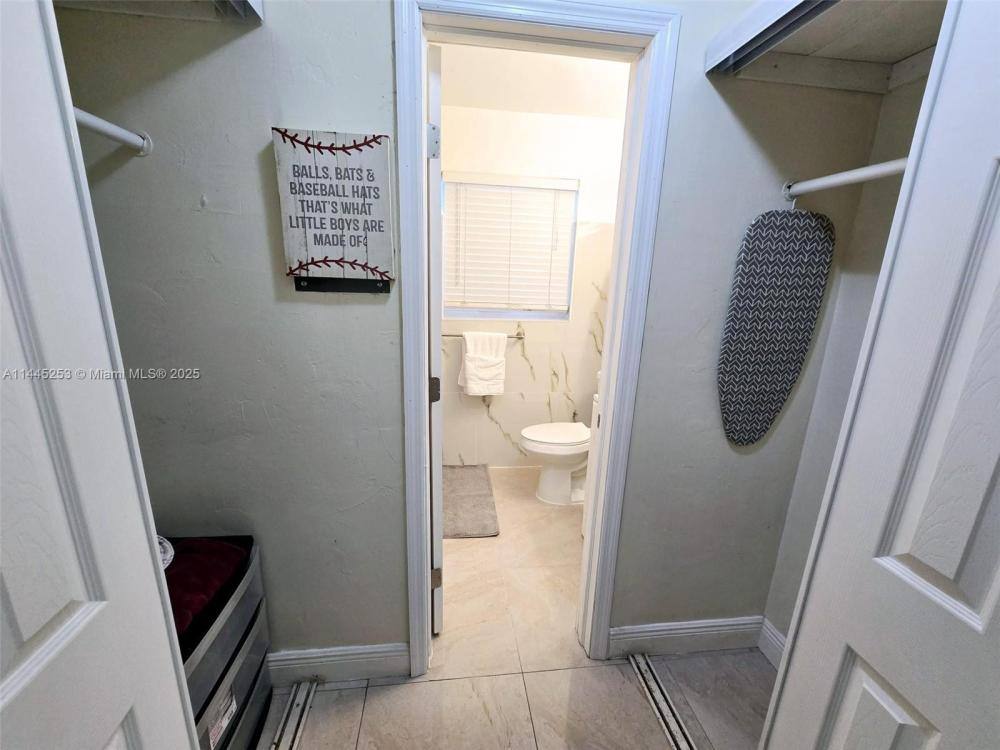 Apartment for rent at 2305 Monroe St, Hollywood, FL 33020