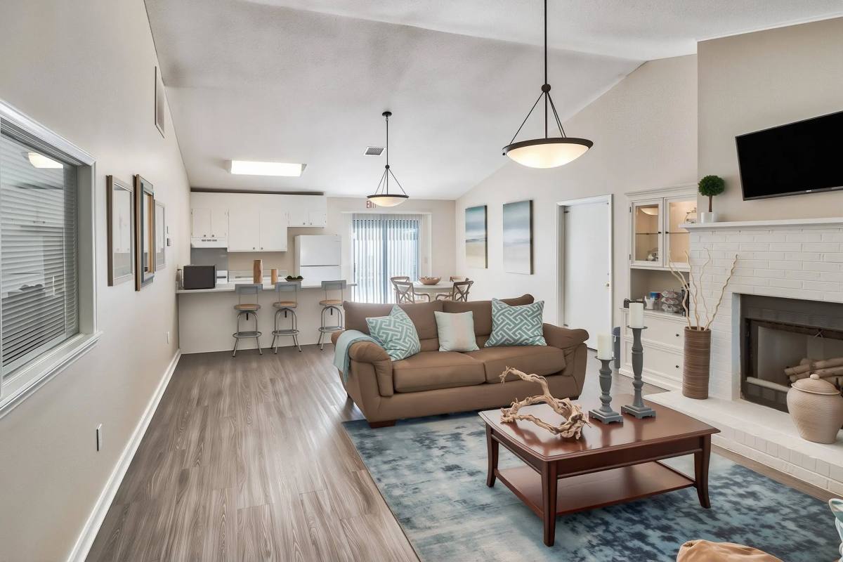 Apartment for rent at Glennwood, 1528 S Mebane St, Burlington, NC 27215