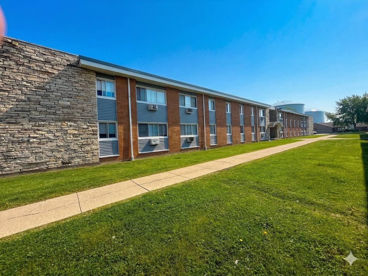 Apartment for rent at 5904, 5818, 5912 50th Ave, Kenosha, WI 53144