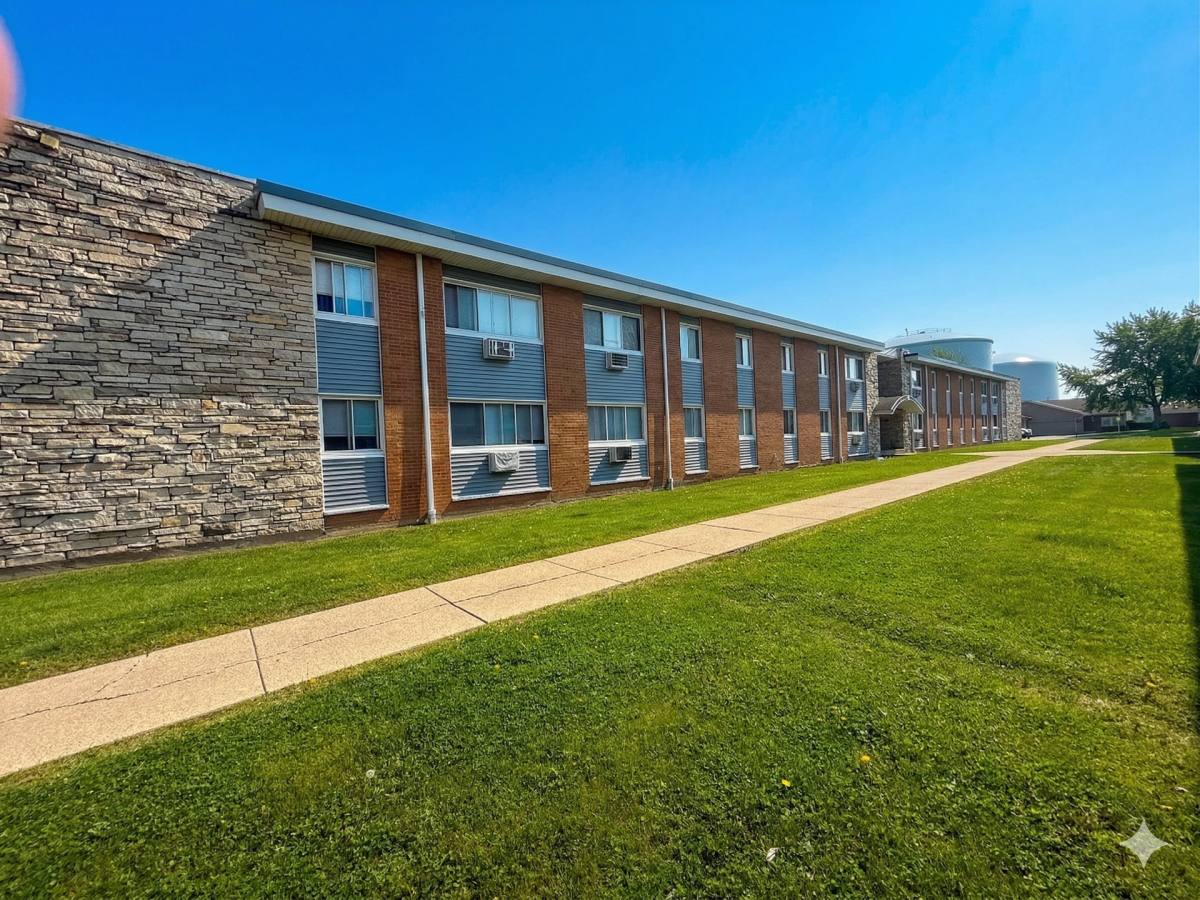 Apartment for rent at 5904, 5818, 5912 50th Ave, Kenosha, WI 53144