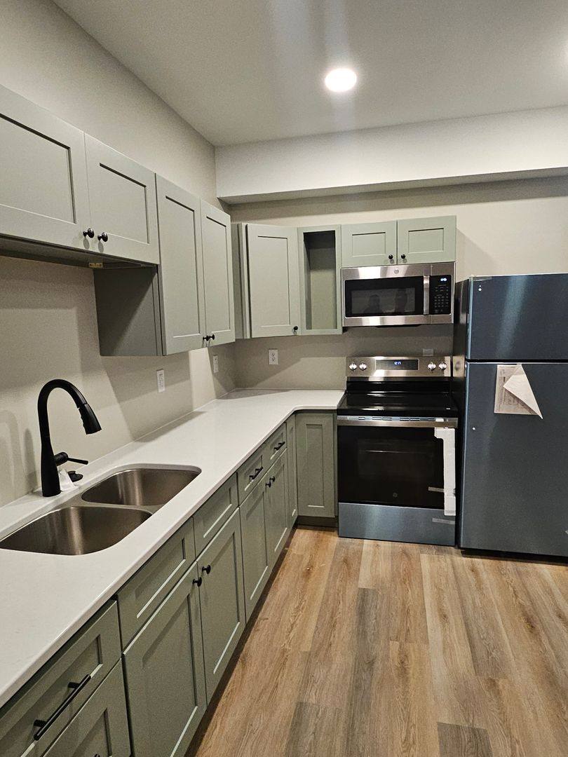 Apartment for rent at 41 W Division, Evansville, IN 47710
