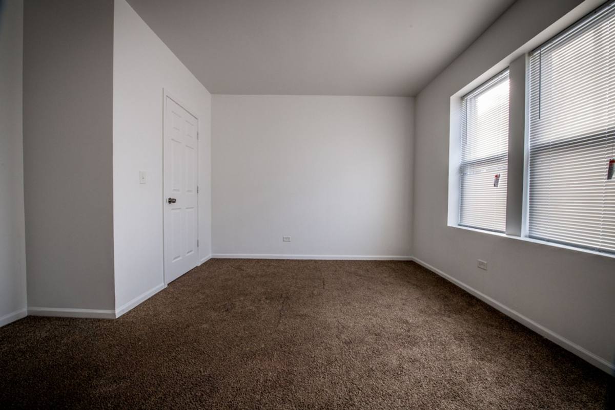 Apartment for rent at 1101 N Leclaire Ave, Chicago, IL 60651