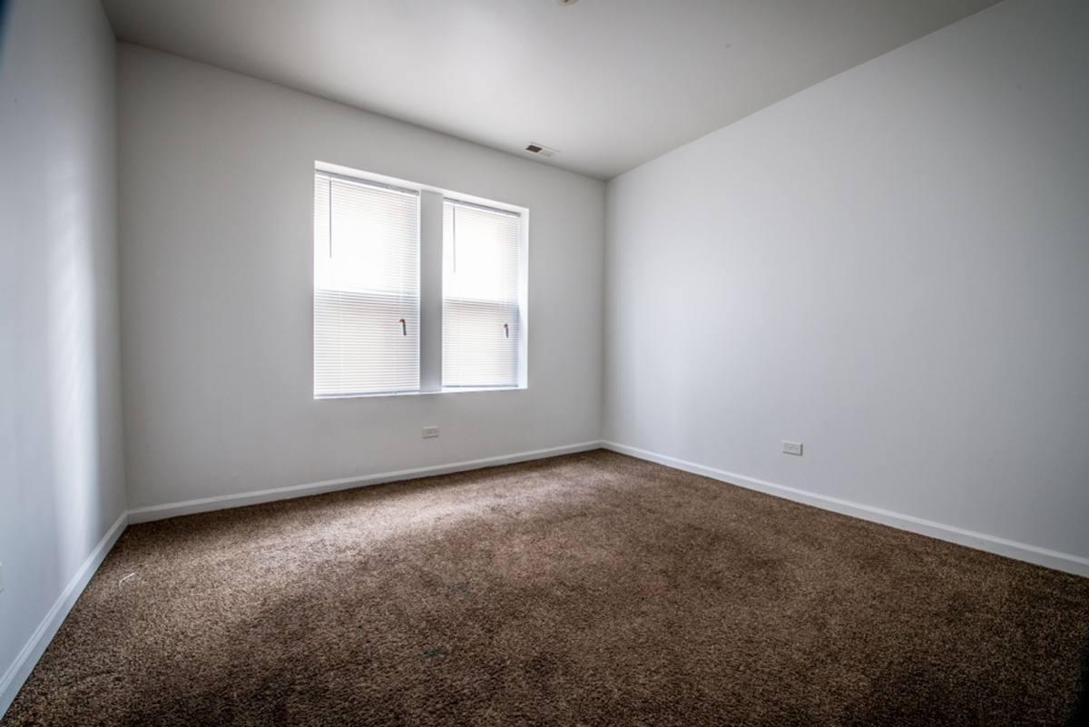 Apartment for rent at 1101 N Leclaire Ave, Chicago, IL 60651