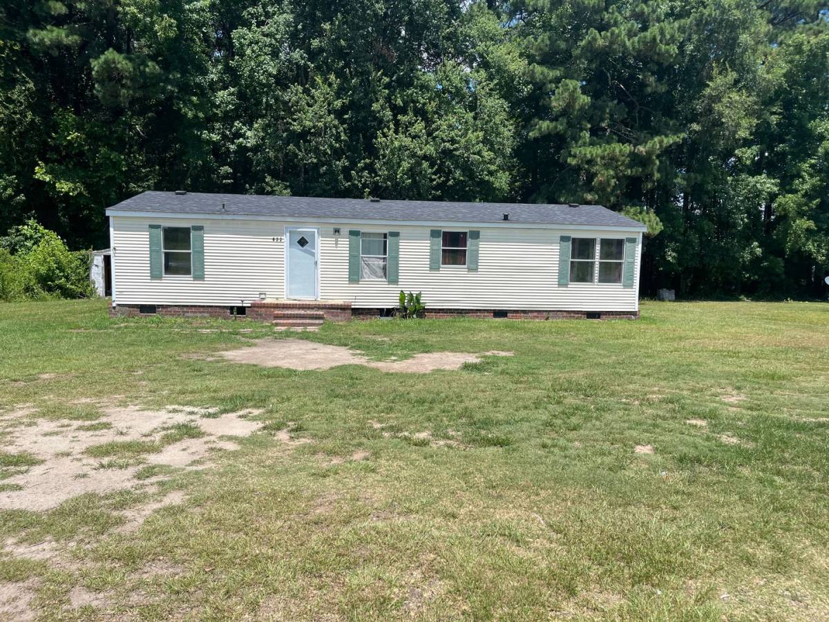 House for rent at 632 British Rd, Kinston, NC 28501