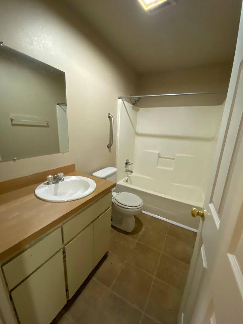 Apartment for rent at 617 S 6th, Van Buren, AR 72956