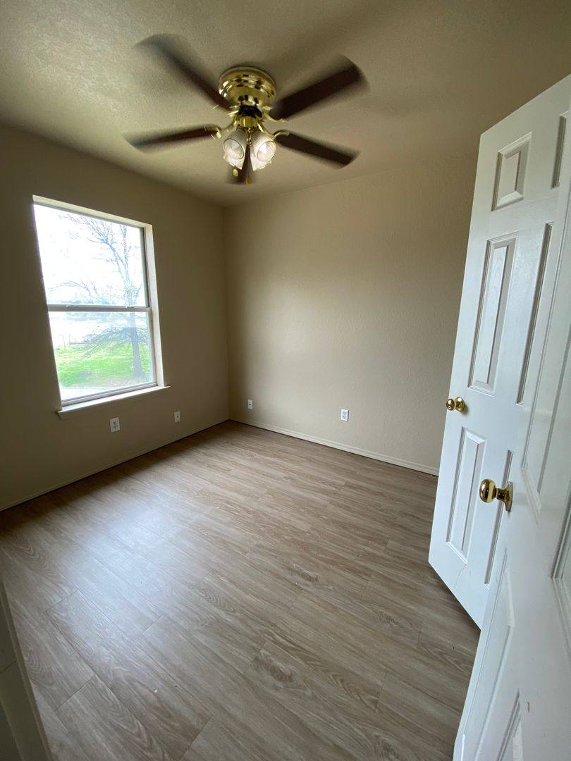 Apartment for rent at 617 S 6th, Van Buren, AR 72956