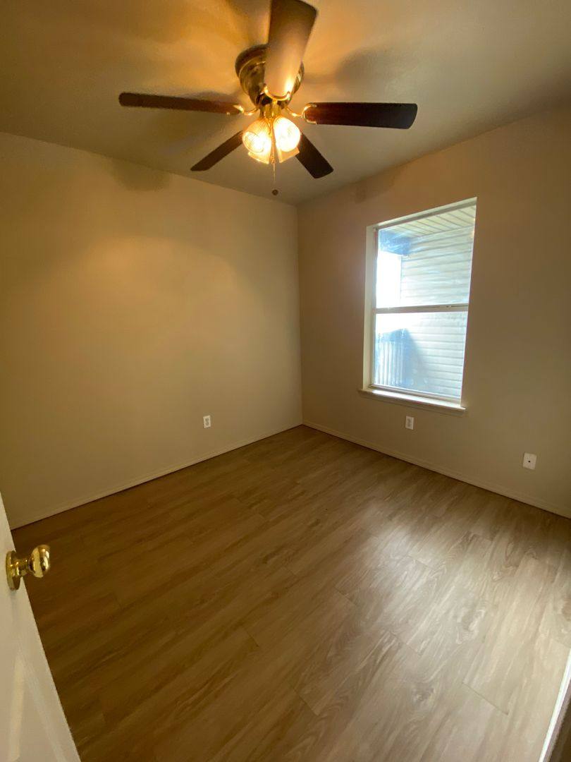 Apartment for rent at 617 S 6th, Van Buren, AR 72956