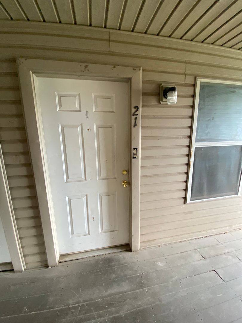 Apartment for rent at 617 S 6th, Van Buren, AR 72956