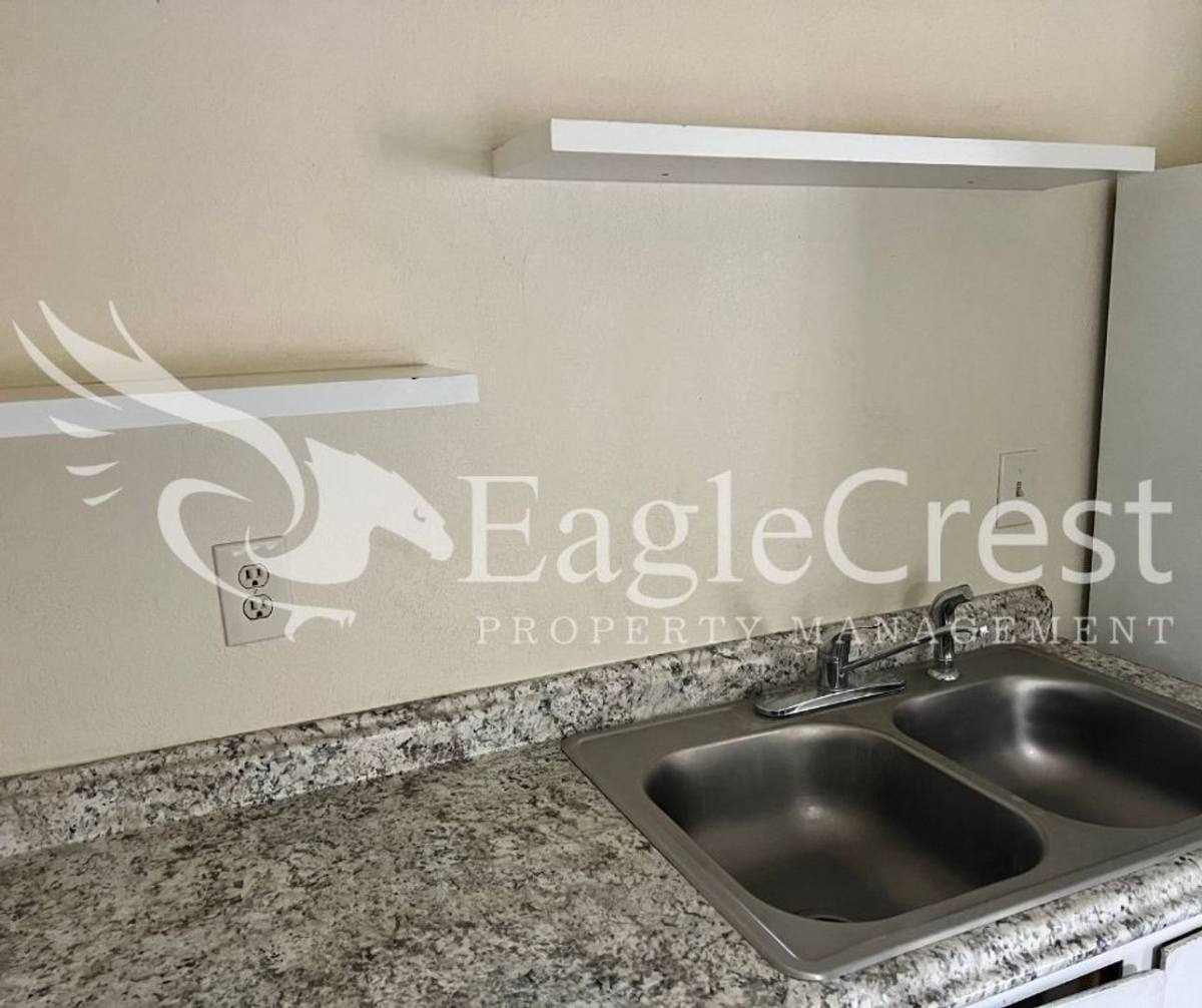 Apartment for rent at 320 NE C St, Walla Walla, WA 99362