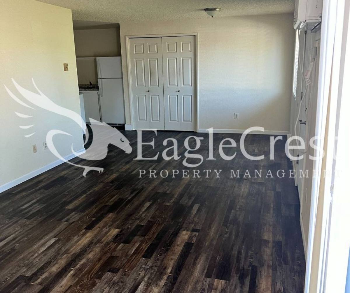Apartment for rent at 320 NE C St, Walla Walla, WA 99362
