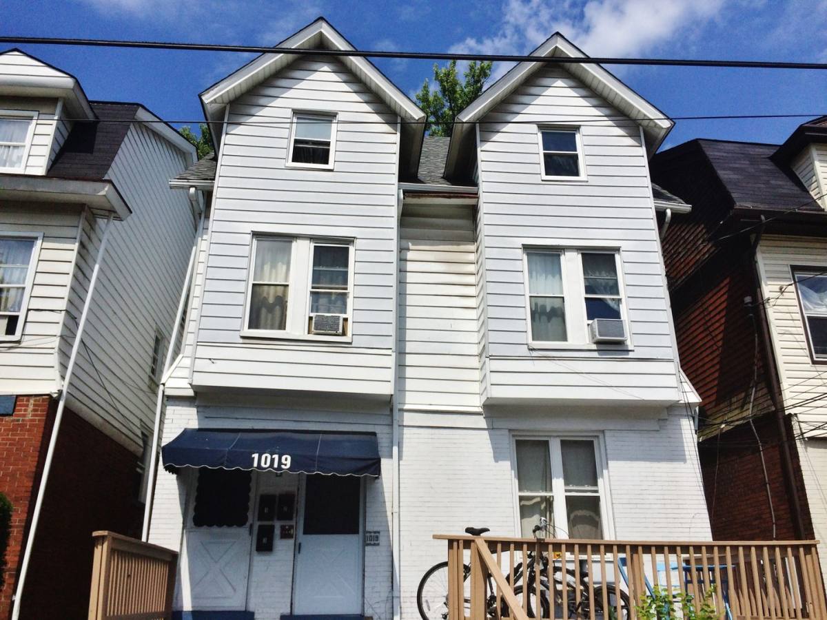 Townhouse for rent at 1019 Mellon St, Pittsburgh, PA 15206