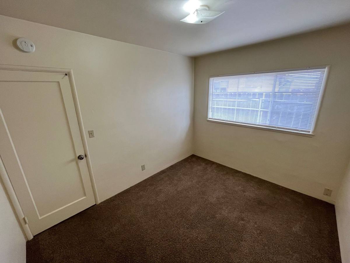 Apartment for rent at 118-122-126 N J St, Lompoc, CA 93436