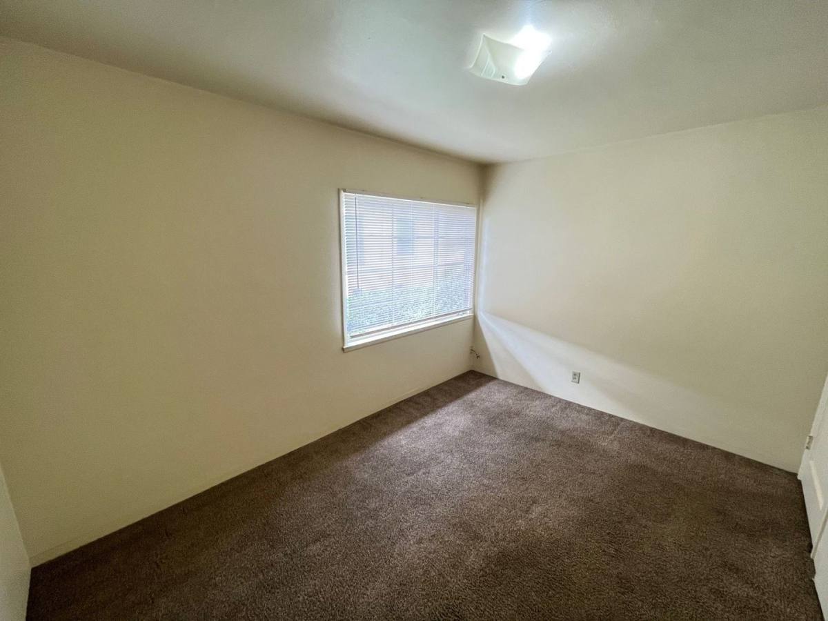 Apartment for rent at 118-122-126 N J St, Lompoc, CA 93436
