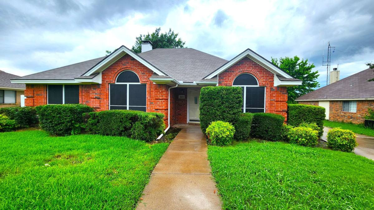 Apartment for rent at 3817 Yellowstone Place, Denton, TX 76209