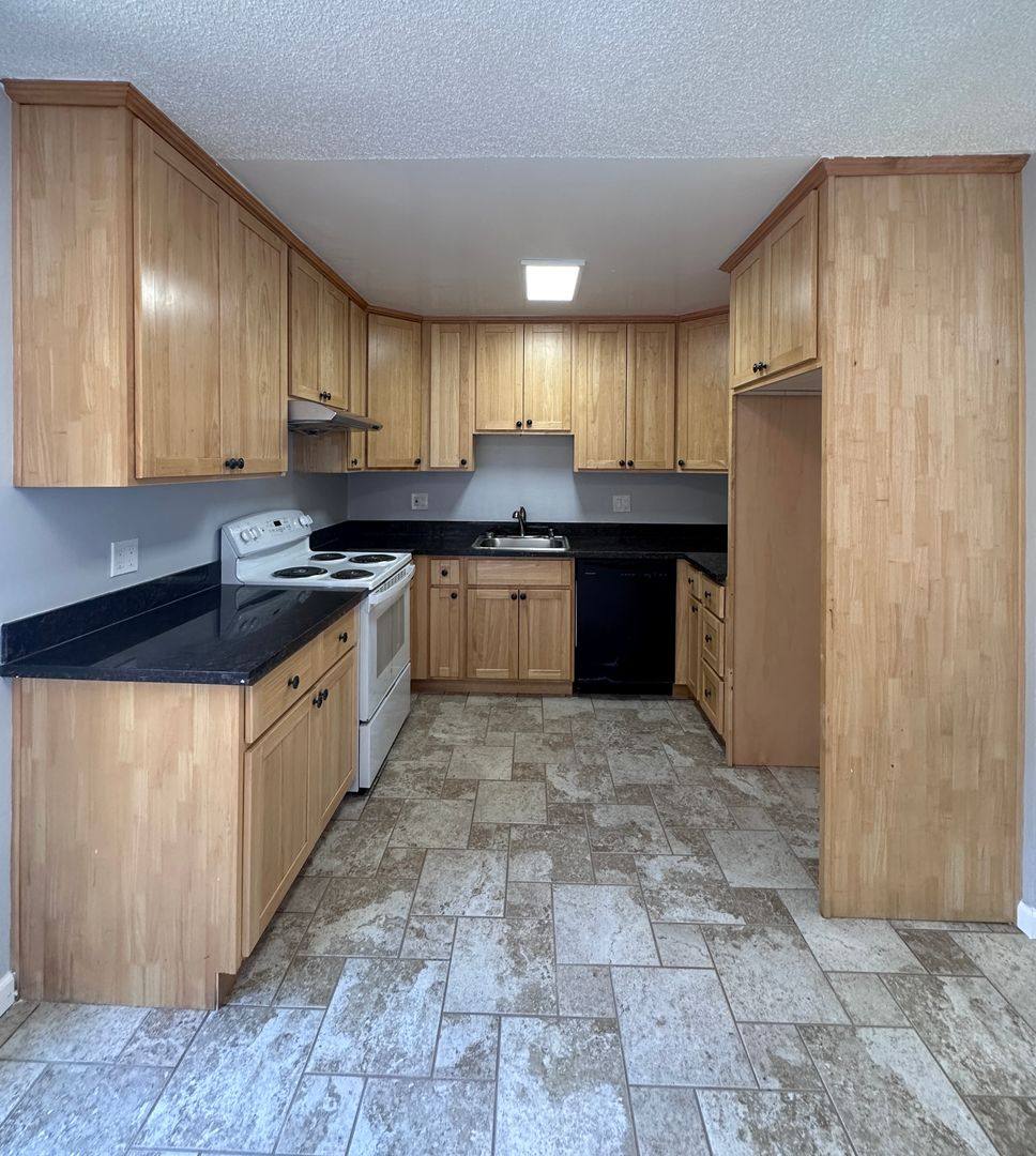 Apartment for rent at 955 - 959 Joaquin Ave, San Leandro, CA 94577