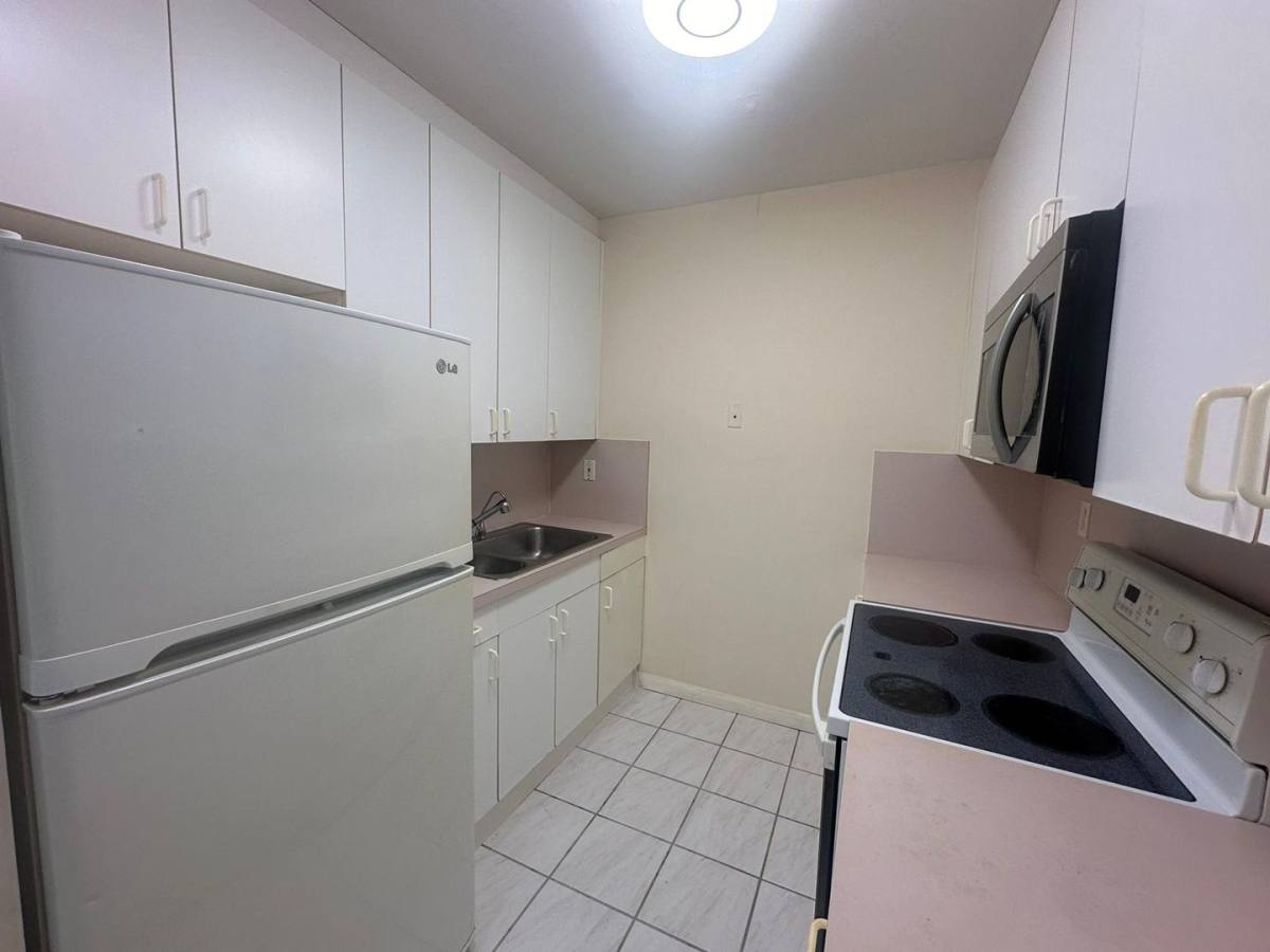 Apartment for rent at 2170 NE 51st Court, Fort Lauderdale, FL 33308
