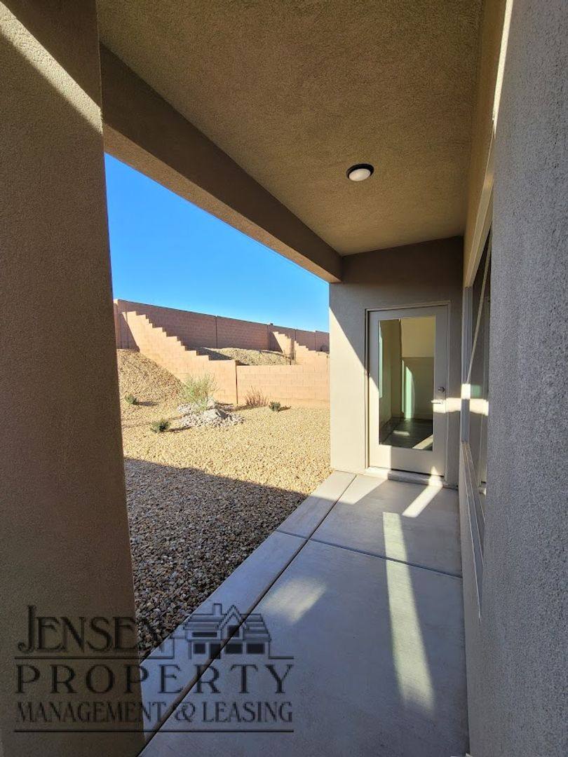 House for rent at 482 S Deep Creek Dr, Washington, UT 84780