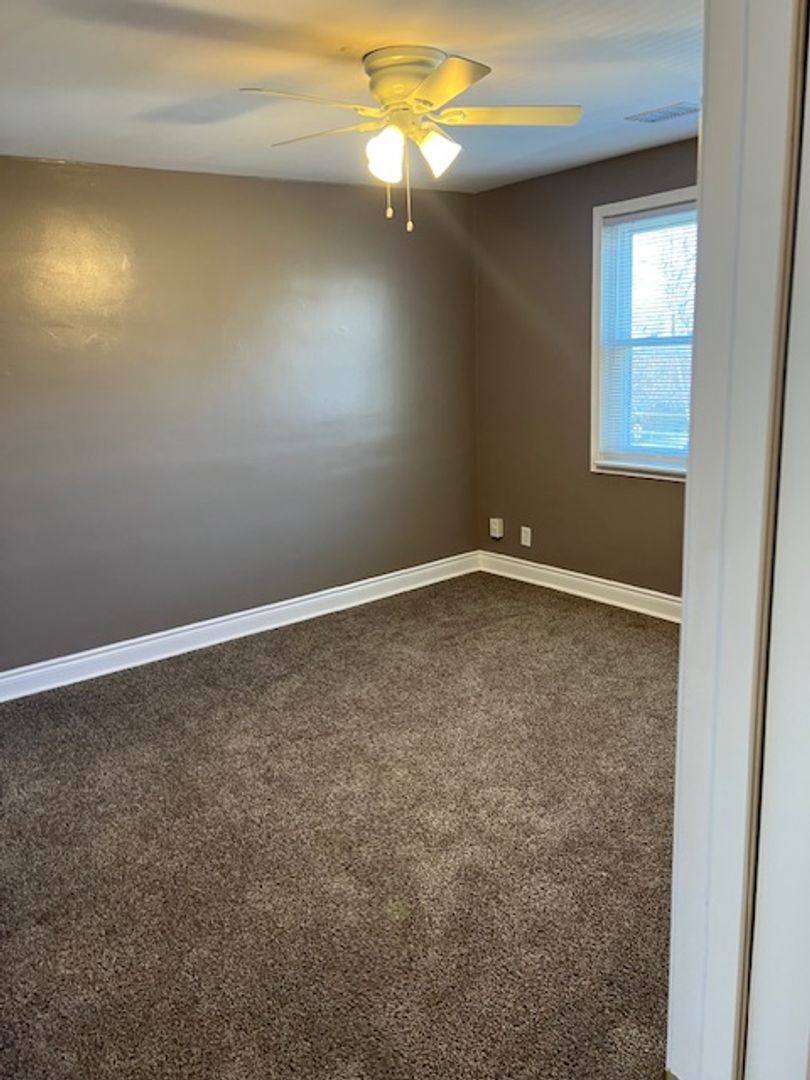 Townhouse for rent at 5905 The Alameda, Baltimore, MD 21239