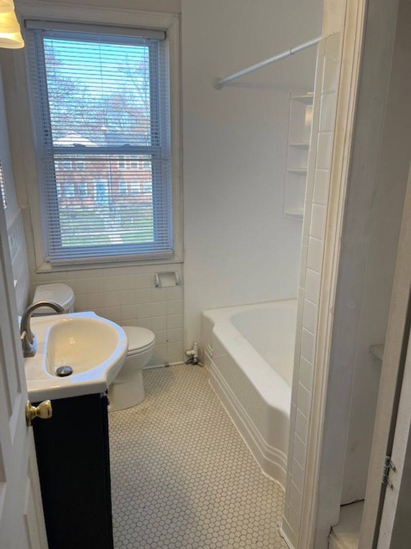 Townhouse for rent at 5905 The Alameda, Baltimore, MD 21239