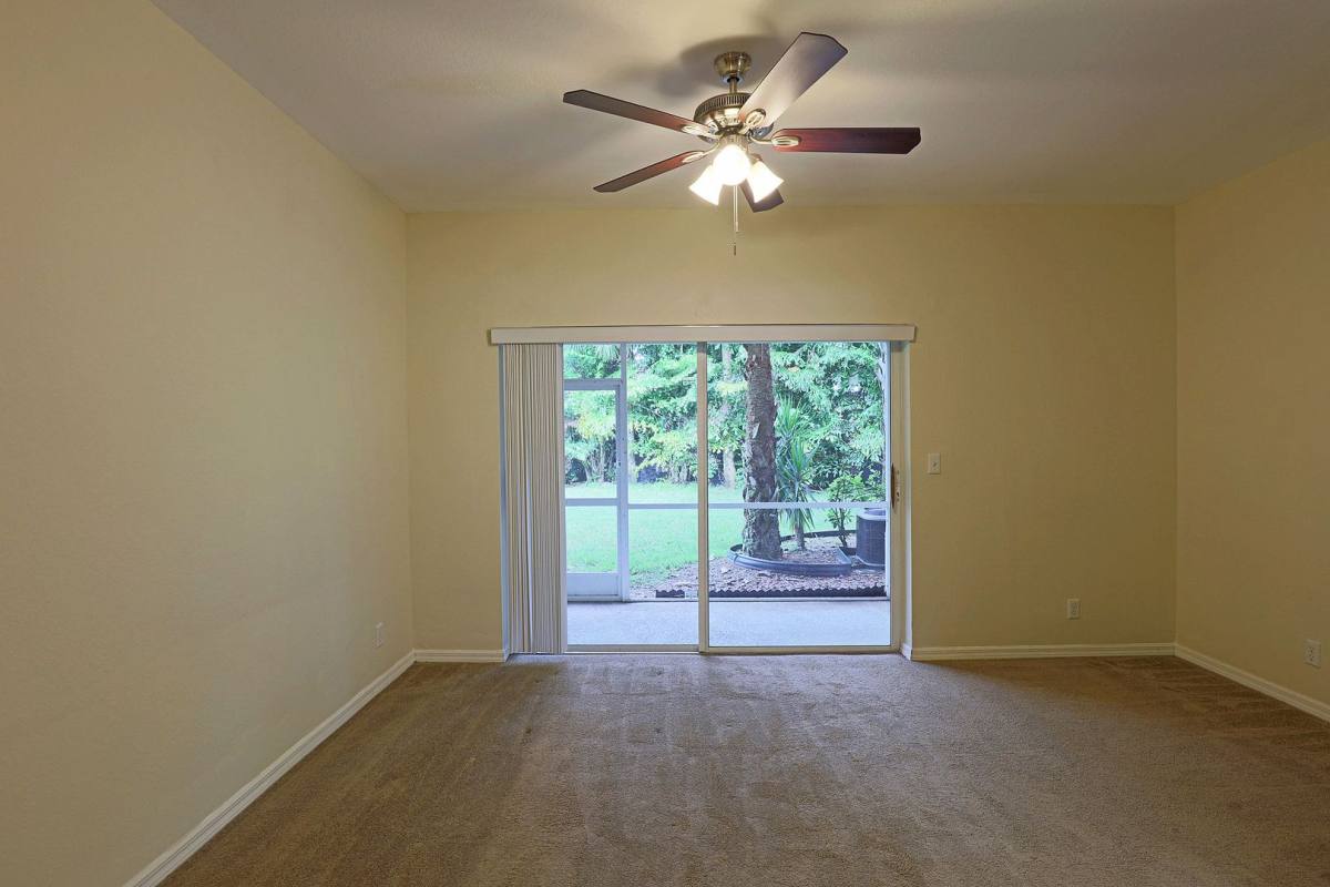 Townhouse for rent at 8205 Pacific Beach Dr, Fort Myers, FL 33966
