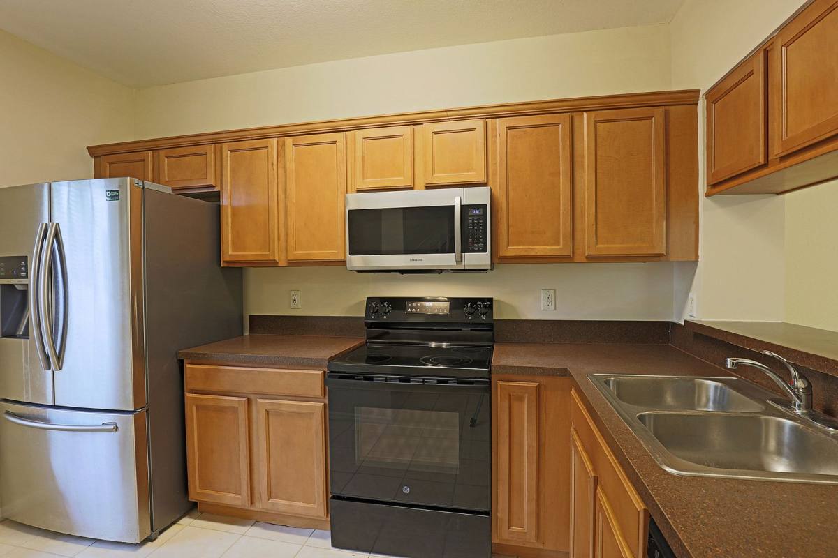 Townhouse for rent at 8205 Pacific Beach Dr, Fort Myers, FL 33966