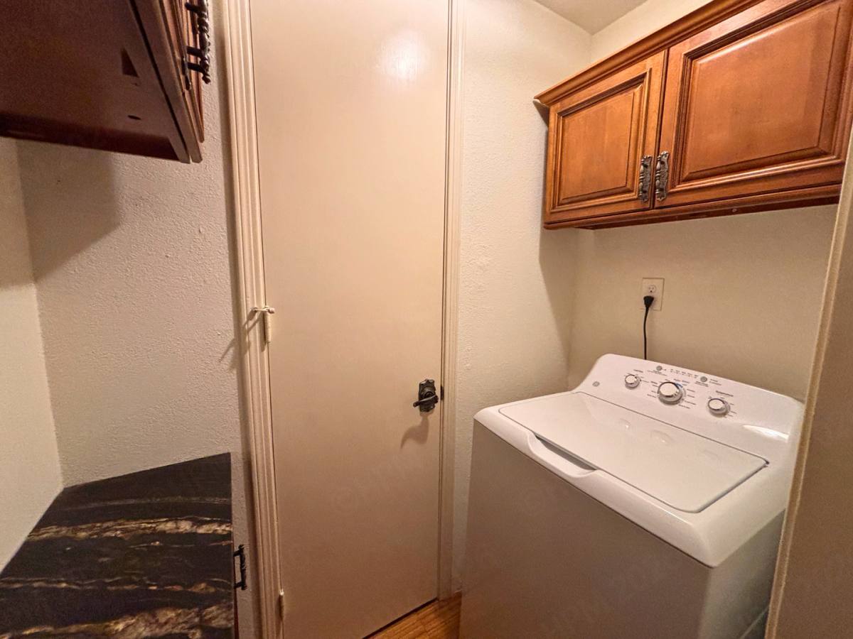 Condo for rent at 7709 Broadway, San Antonio, TX 78209