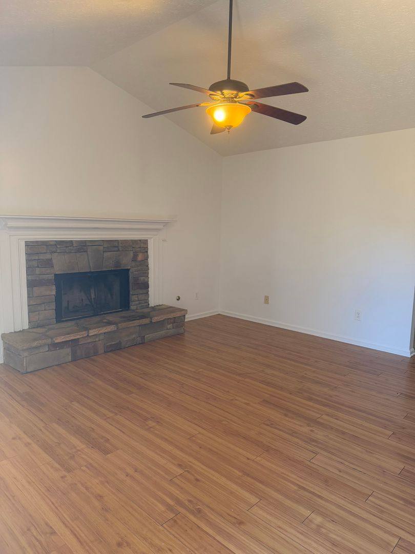 5164 Sagewood Dr, Flowery Branch, GA 30542 - House for Rent - Image 3