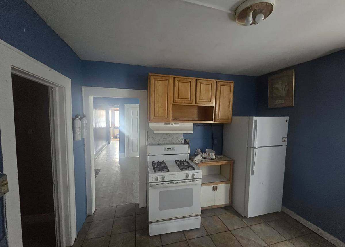 Apartment for rent at 1171-3 W Front St, Plainfield, NJ 07063