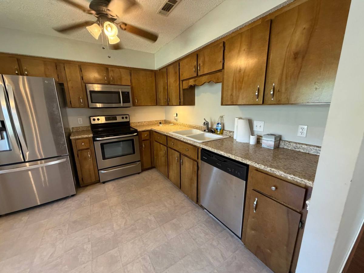 House for rent at 812 Ridgewood Way, Hinesville, GA 31313