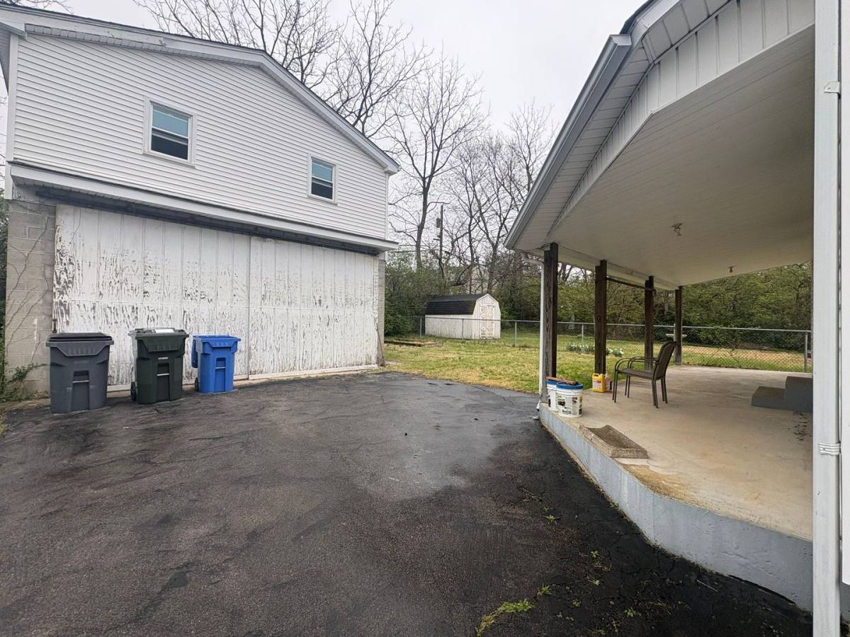 House for rent at 621 Addison Ave, Lexington, KY 40504