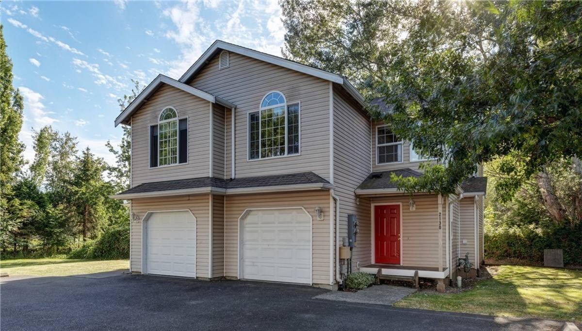Apartment for rent at 2126-2128 Harris Ave, Bellingham, WA 98225