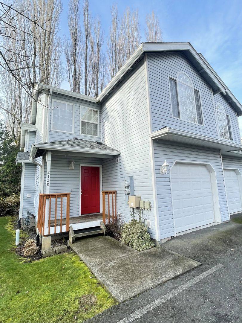 Apartment for rent at 2126-2128 Harris Ave, Bellingham, WA 98225