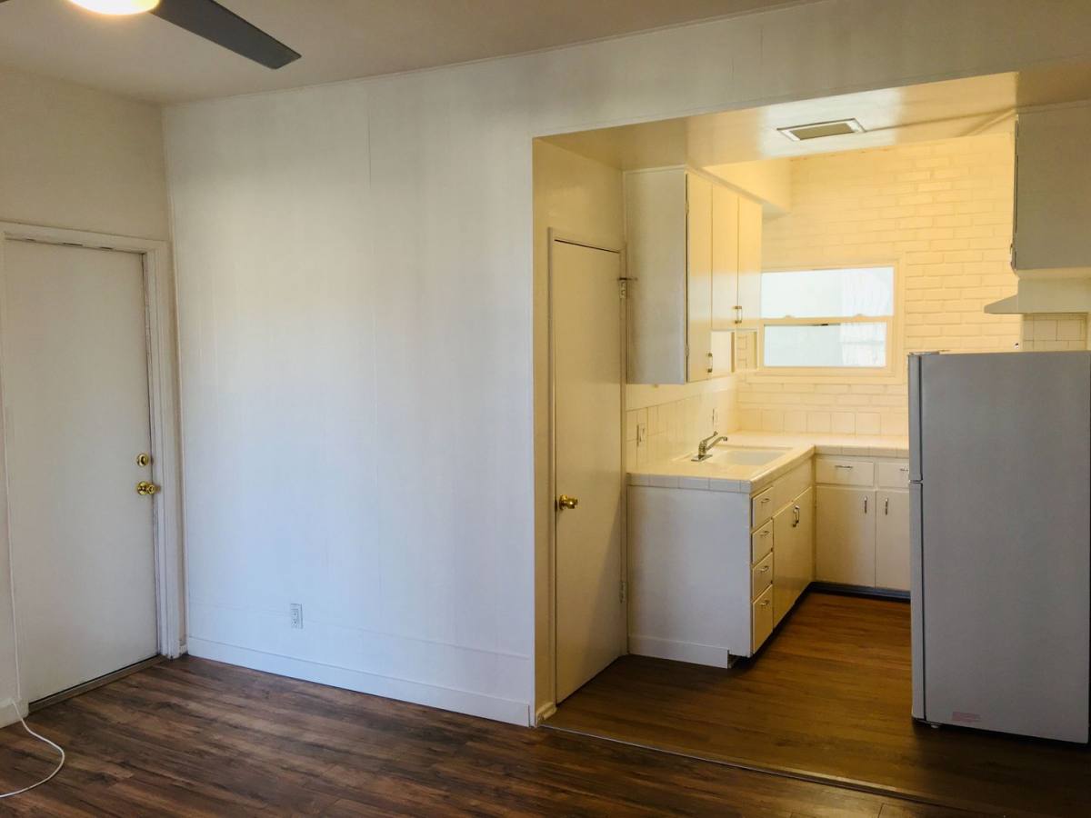 Apartment for rent at 355-81 S Rodeo Dr, Beverly Hills, CA 90212