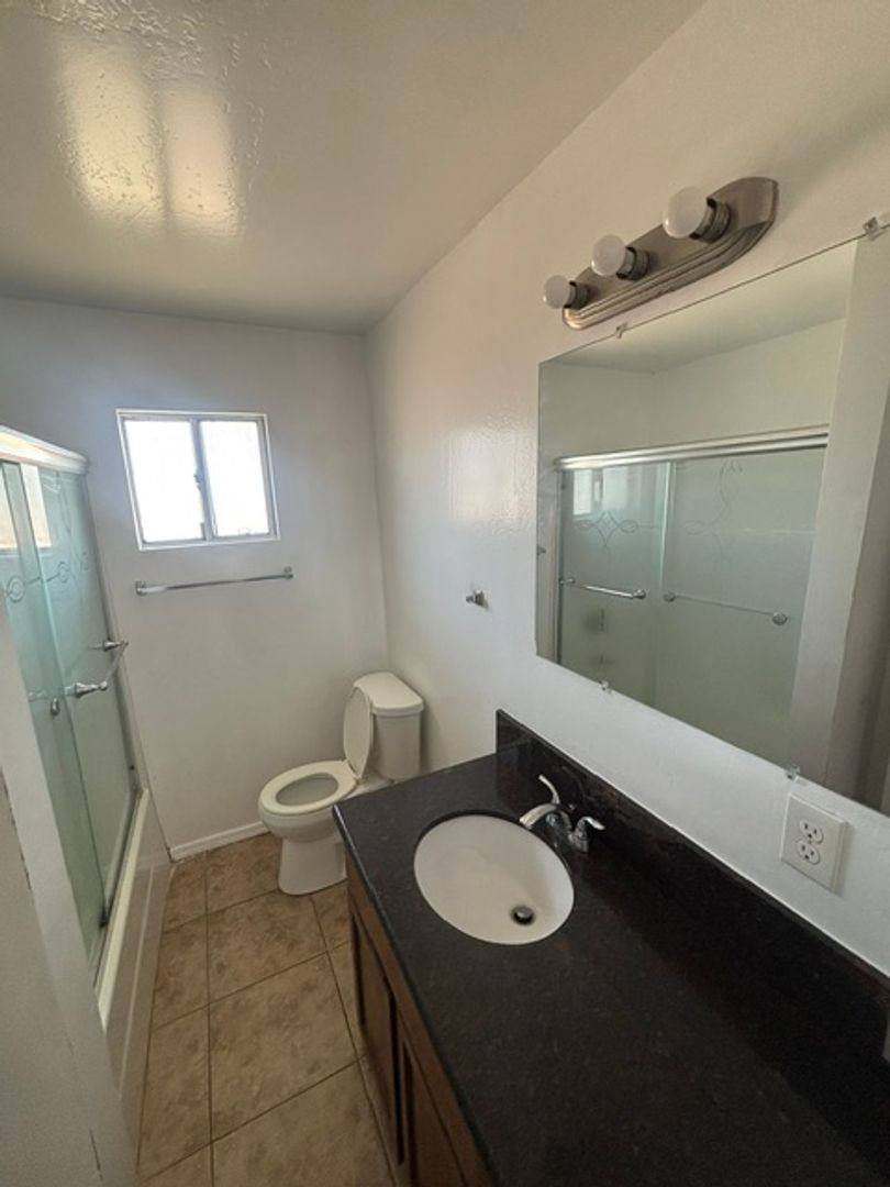 Apartment for rent at 542 D St, Wasco, CA 93280