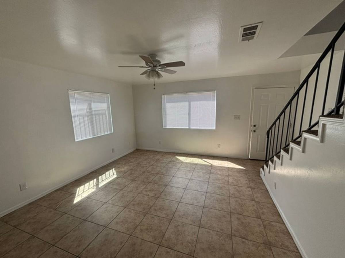Apartment for rent at 542 D St, Wasco, CA 93280