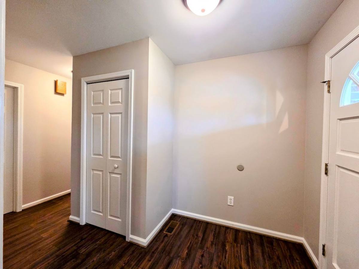 House for rent at 2891 Farrs Bridge Rd, Easley, SC 29640