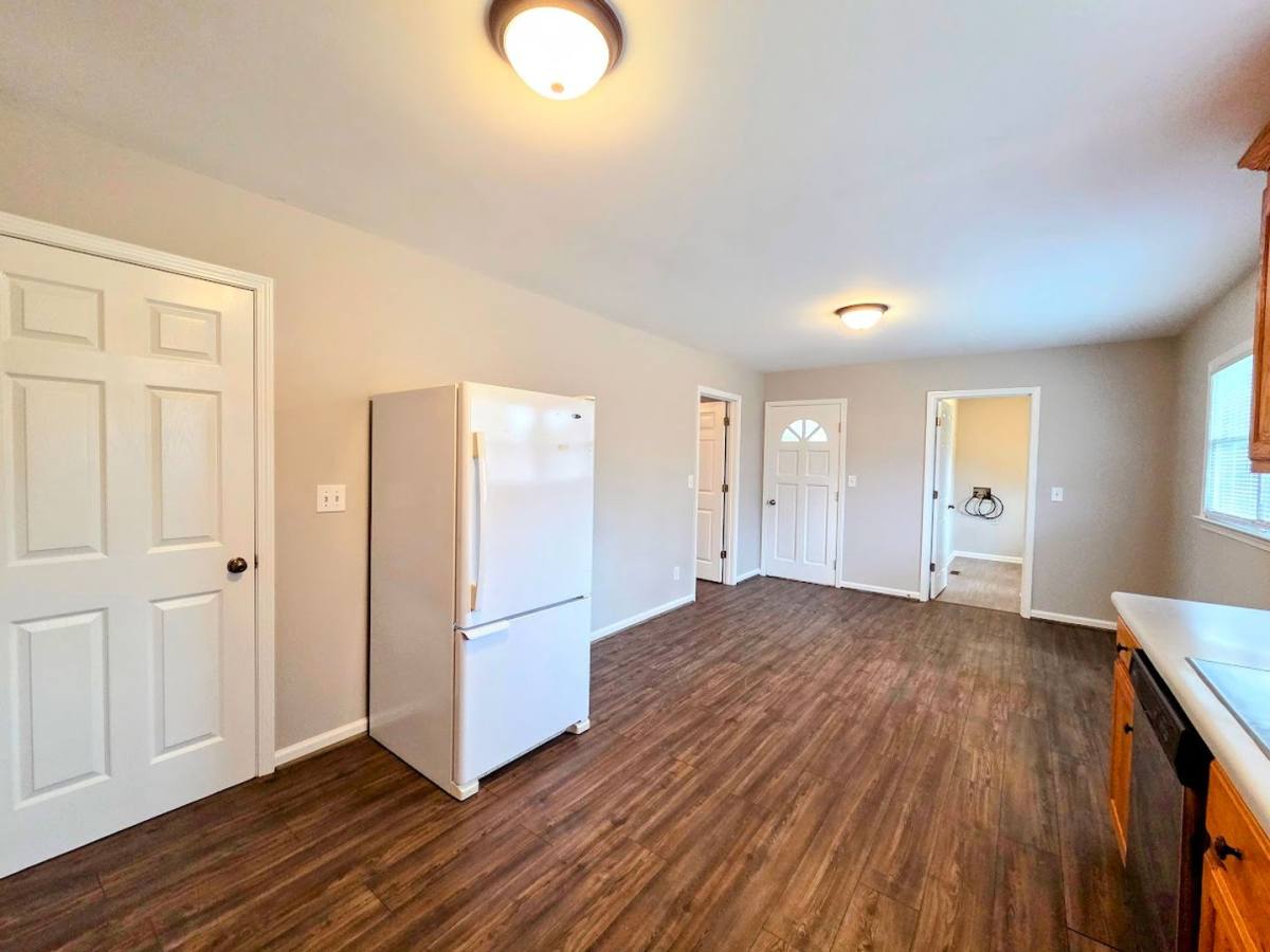 House for rent at 2891 Farrs Bridge Rd, Easley, SC 29640