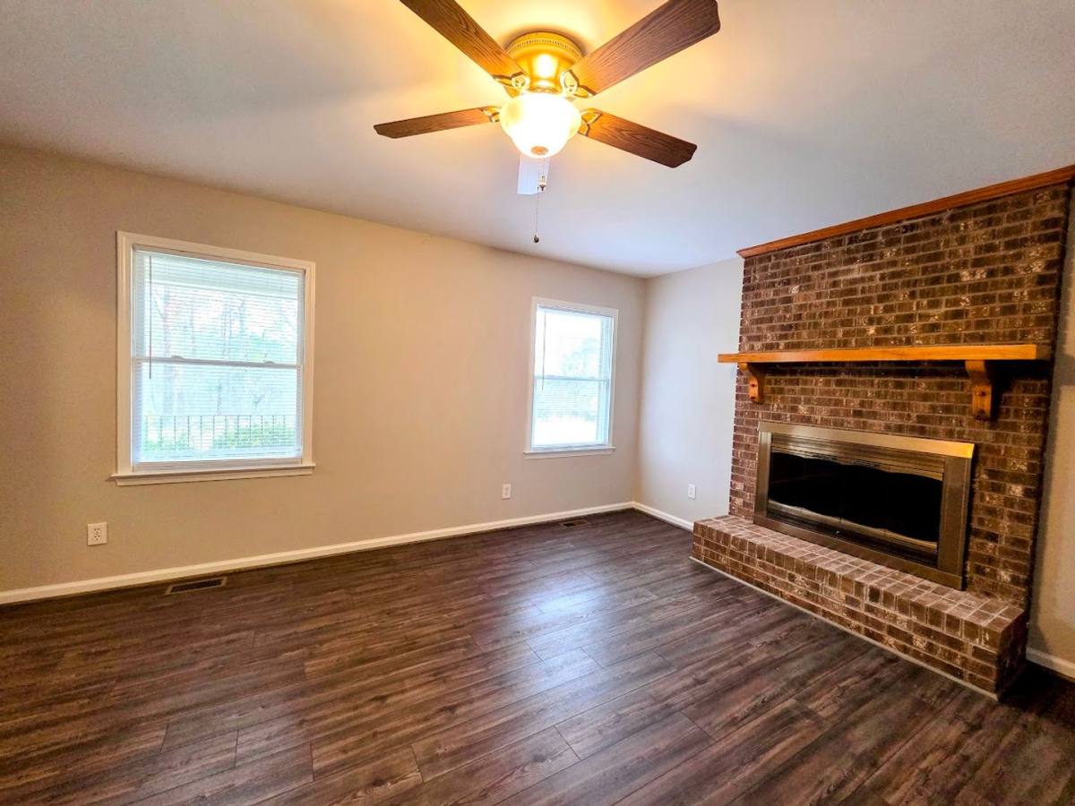 House for rent at 2891 Farrs Bridge Rd, Easley, SC 29640